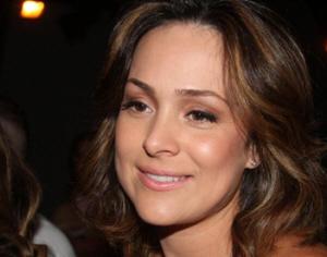 Leia a biografia de Gabriela Duarte