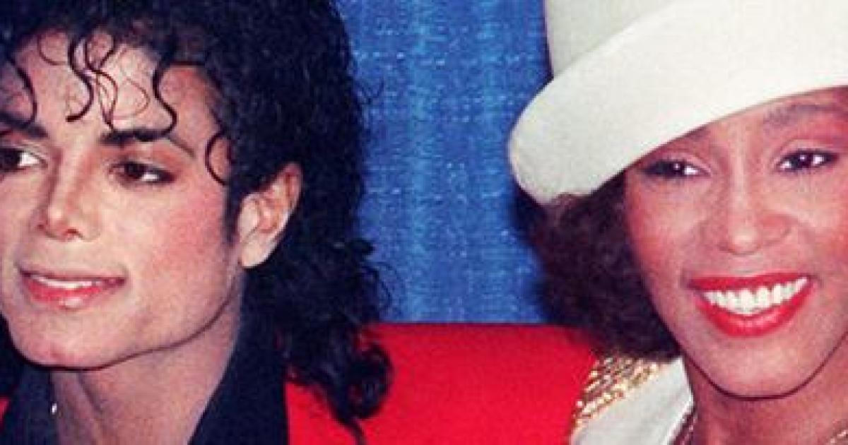 Michael Jackson e Whitney Houston namorando