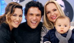 Eliana e o filho Arthur em programa especial de Dia das Mães no SBT