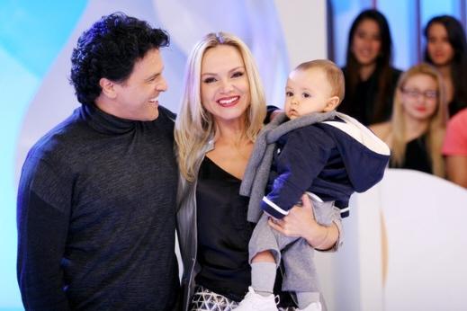 Eliana e o filho Arthur no Dia das Mães; com João Marcello Bôscoli e Maria Rita
