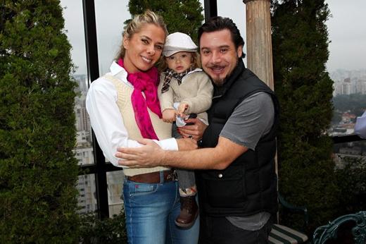 Adriane Galisteu filho Vittorio e Alexandre Iódice marido