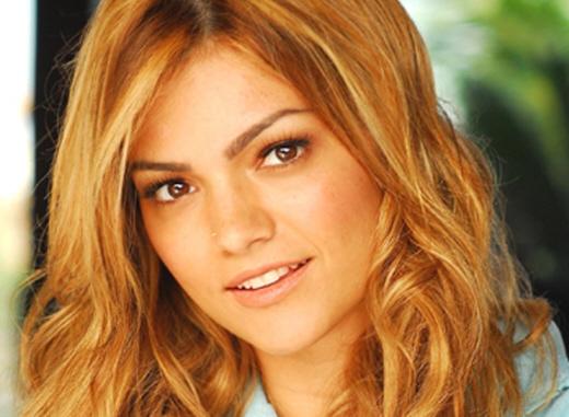 A biografia de Kelly Key