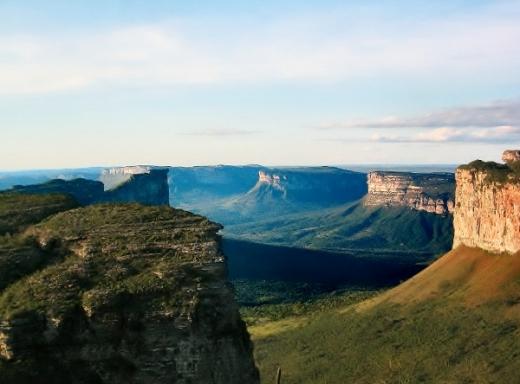 Um lugar místico e com belas paisagens, cachoeiras, grutas, cavernas..