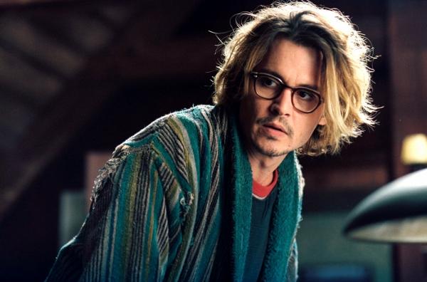 Johnny Depp no filme Janela Secreta