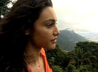 Debora Nascimento no Fantastico