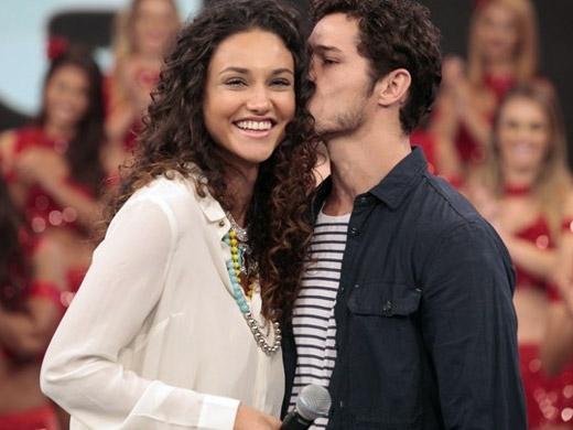 Debora Nascimento e José Loreto