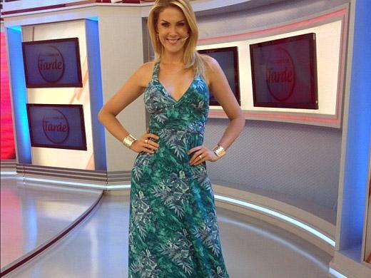 O programa Tudo é Possível, de Ana Hickmann na Record, sairá do ar em 2013