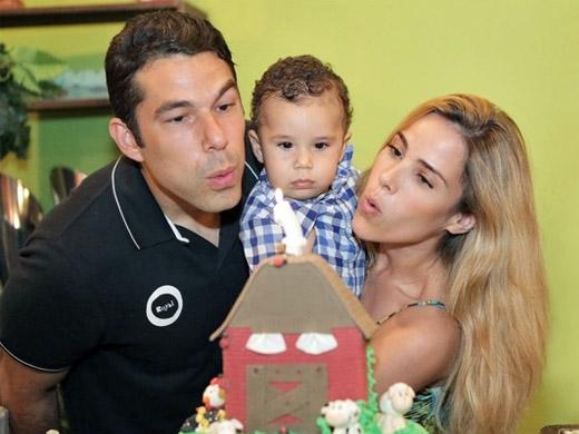 Filho de Wanessa Camargo faz aniversário e ganha festa com tema fazenda