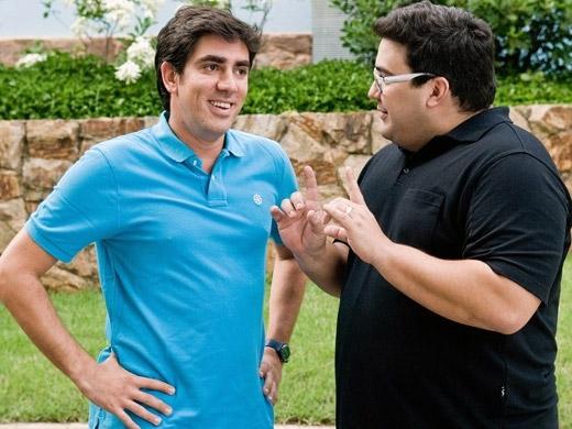 Marcelo Adnet e André Marques gordinho em entrevista