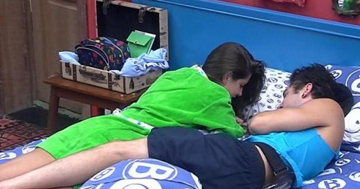 BBB 13 Andressa diz eu te amo para Nasser