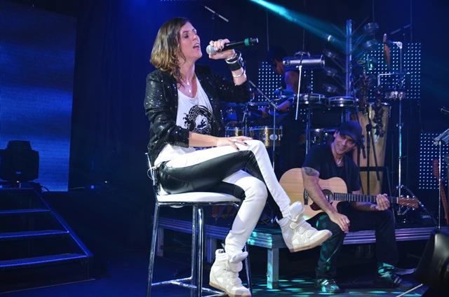 Priscilla Coutto lança CD À Moda Brasileira em Jacareí (Foto: Gilberto Freitas / OsPaparazzi)