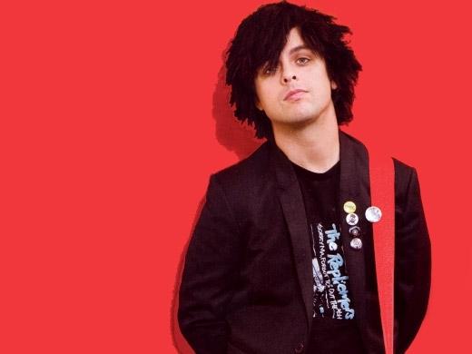 Billie Joe Armstrong chama Psy de herpes