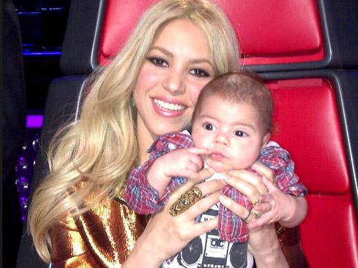 Shakira e seu filho Milan