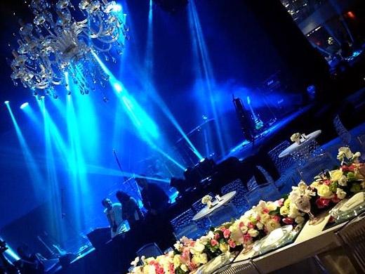 Pista com música ao vivo na festa de casamento