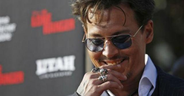 Johnny Depp visual cabelo