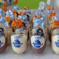 Festa de aniversário com docinhos no copo