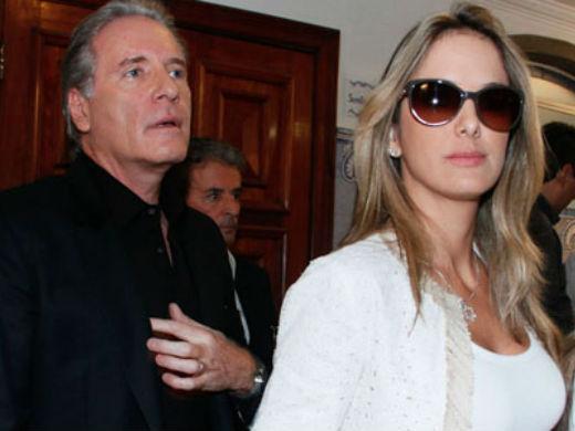 Segundo informações do jornal Extra, Ticiane chorou ao ver a namorada de Roberto Justus
