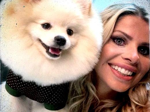 Karina Bacchi e seu cachorro Joy