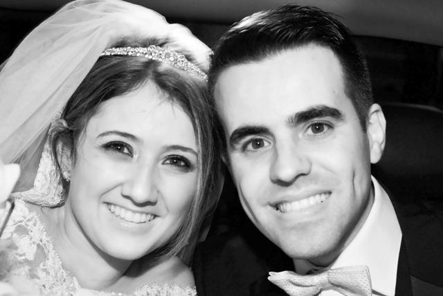 Taís Bento e Sérgio Angélico fazem casamento de novela em SJCampos