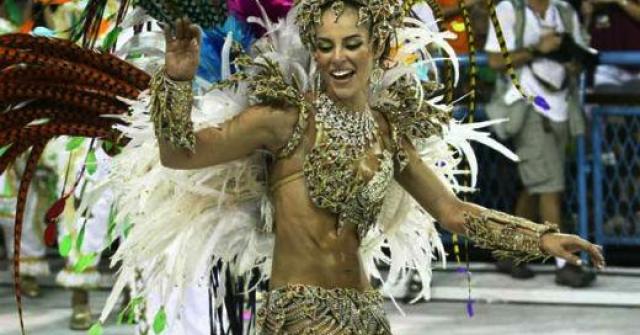 Empresa faz proposta milionária para contar com Paolla Oliveira no Carnaval do Rio de Janeiro