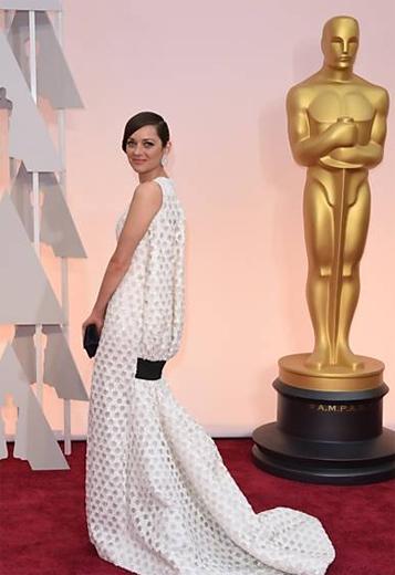 Marion Cotillard e seu vestido Dior no Oscar 2015
