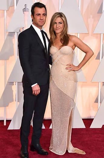 Vestido de Jennifer Aniston e o marido Justin Theroux