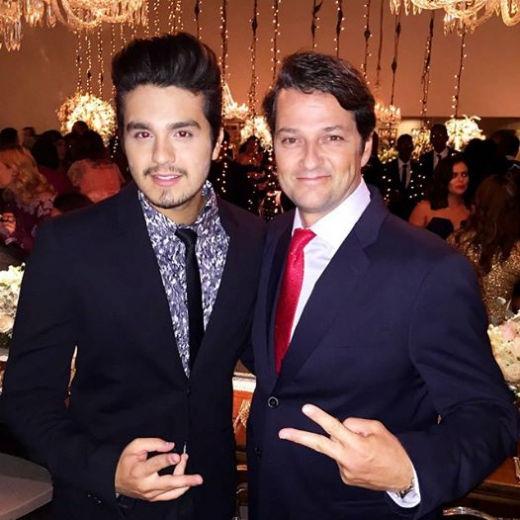 Casamento de Thiaguinho e Fernanda Souza: famosos fazem a festa