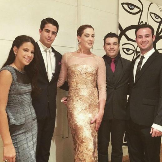 Casamento de Thiaguinho e Fernanda Souza: famosos fazem a festa