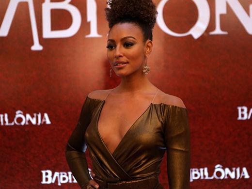 Sheron Menezzes Babilônia