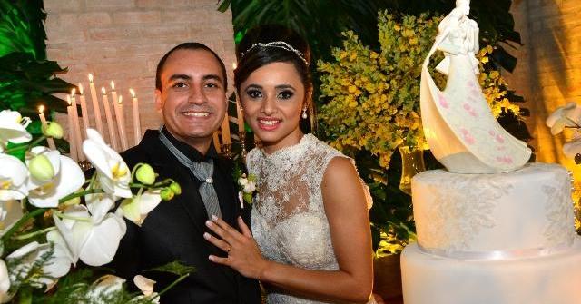 Heitor Pinheiro Bovis e Dani Pereira mostram a festa de casamento em O Pátio (Foto: Gilberto Freitas / OsPaparazzi)