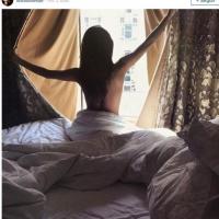 Isis Valverde e namorado em viagem para Nova York