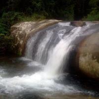 Ilhabela Cachoeira do Toca