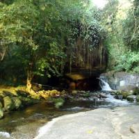 Linda cachoeira em Ilhabela