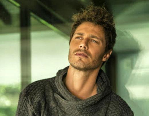 Biografia de André Bankoff, estrela que brilhou na novela Babilônia, da Rede Globo; namorando?