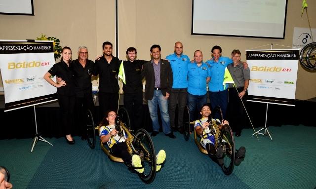 ProShock e Vemex entregam HandBike Bólido para os os campeões brasileiros