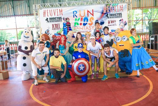 Anna, Elsa, Cinderella, Bela, Branca de Neve, Ariel, Rapunzel, Merida, Olaf, Mickey, Minnie, Homem Aranha, Capitão Améria, Thor, Príncipe e Minnions estiveram em São José dos Campos - SP