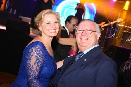 Em homenagem ao Dia do Médico, a Associação Paulista de Medicina (APM) promove um tradicional baile no Espaço Cassiano Ricardo em São José dos Campos - SP