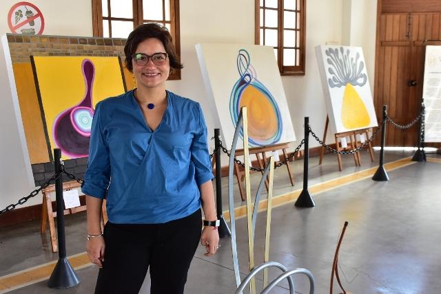 Guararema recebe a exposição O Ciclo da Espera de Verônica Barreto