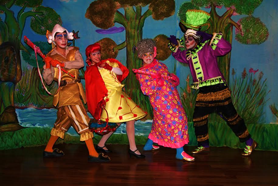 Chapeuzinho Vermelho Pela Estrada Afora teatro infantil teatro colinas