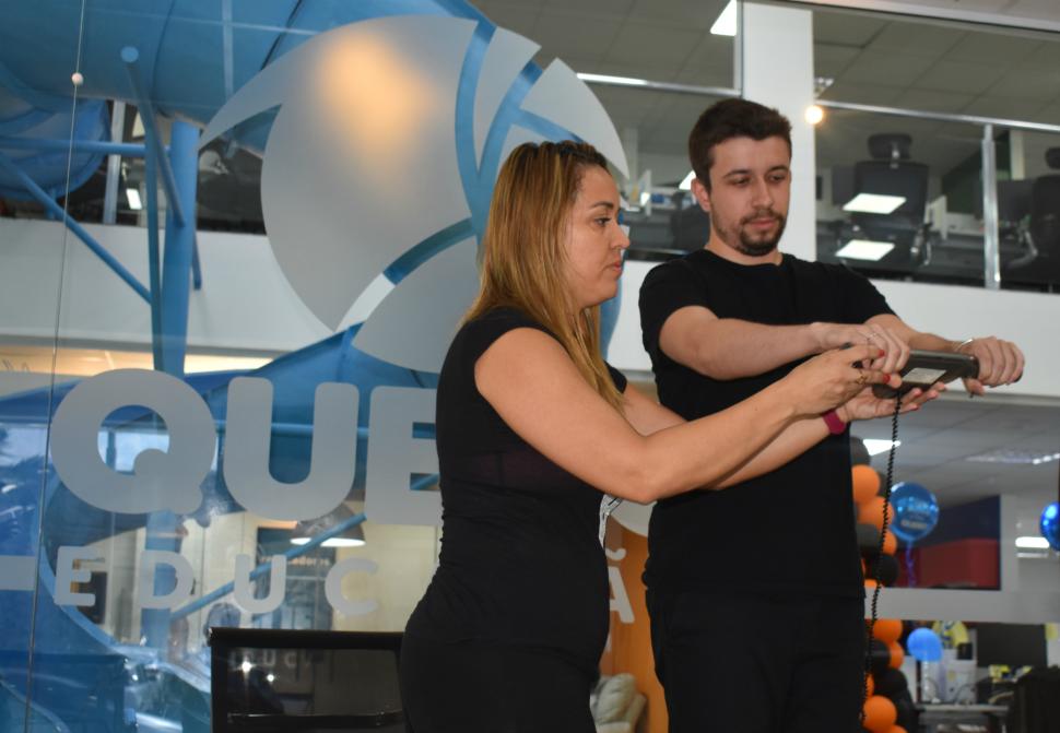 Conheça a biografia da personal trainer do Projeto KB de São José dos Campos que se destaca com atendimento residencial personalizado para mulheres que querem perder peso e ou ter definição muscular.