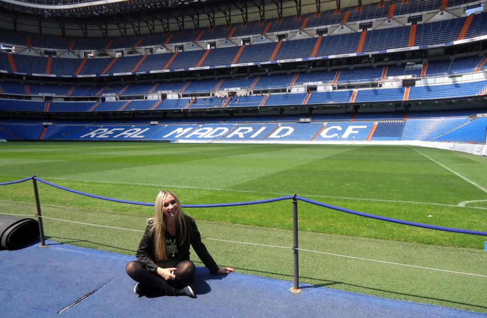 Andressa Lopez conheceu o estádio do Real Madrid na Espanha