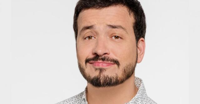 Entrevistamos o comediante que teve 10 anos de contrato na TV aberta, após surgir no CQC. Veja opinião de Rafa sobre o momento da televisão