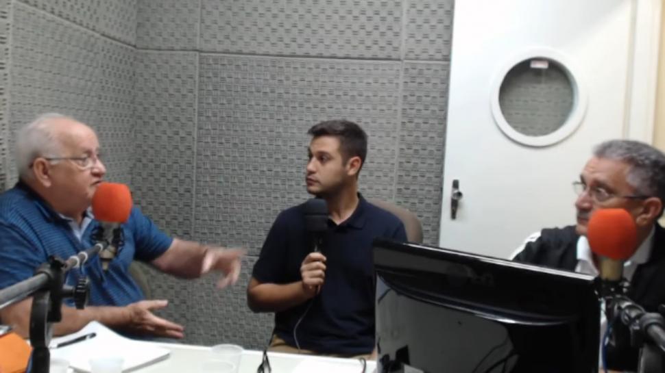 Pedro Melo fala sobre religião em programa de rádio