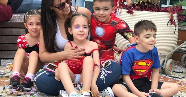 Mamãe Patrícia Pontes conta curiosidades e deixa dicas da rotina com cinco filhos; passou por gravidez aos 23 e aos 30 anos de idade.