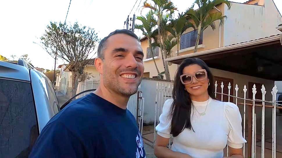 Paparazzi mostra detalhes do terreno para construção da nova casa do casal Mari e Daniel Saullo; ex-BBB comemorou 35 anos de idade