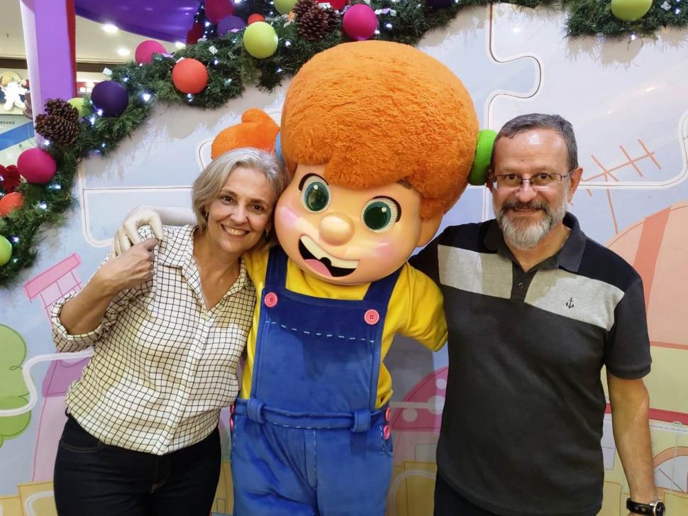 Entrevista com diretor do desenho infantil O Diário de Mika, Dario Bentancour Sena, da Super Toons; educação dos filhos