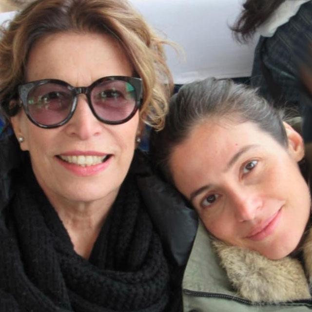 Lanza também é muito parecida com sua mãe