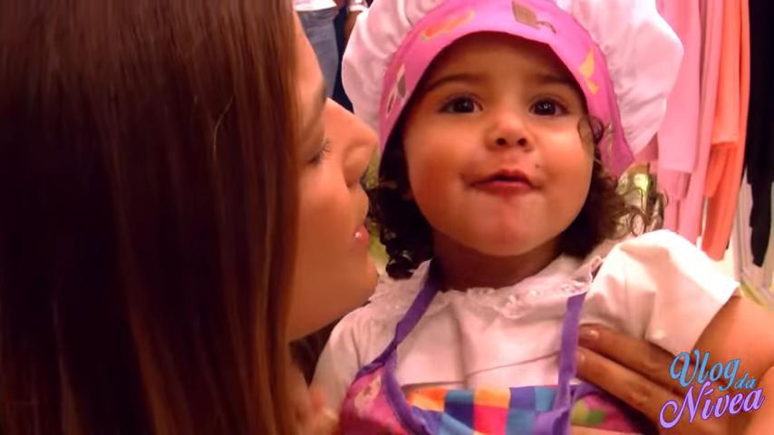 Fotos de Nívea Stelmann com a filha Bruna, que sonha em ser atriz de Hollywood