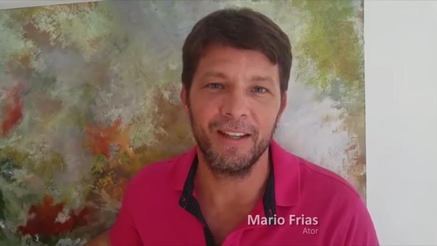 Ator Mário Frias manda mensagem de feliz aniversário para Nívea no YouTube