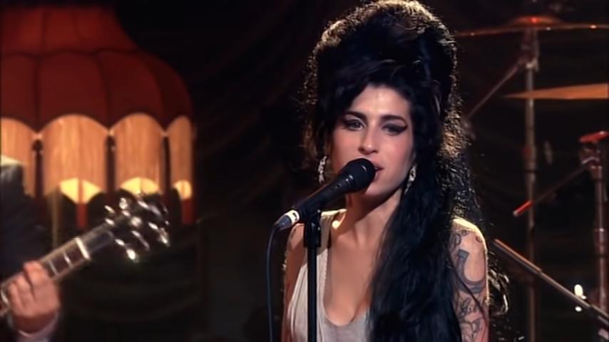 Amy Winehouse em show no YouTube